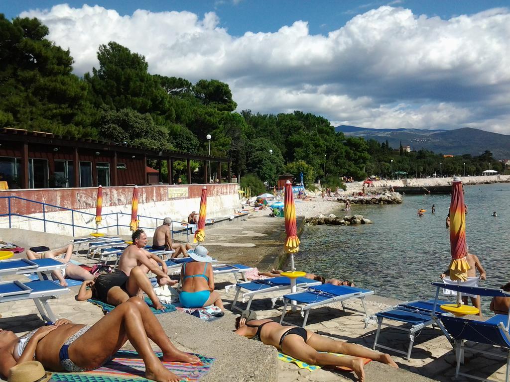 Apartments Lavarin Novi Vinodolski Eksteriør bilde