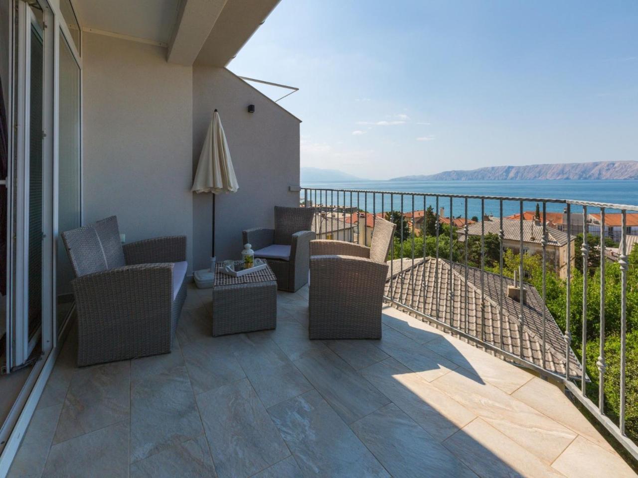 Apartments Lavarin Novi Vinodolski Eksteriør bilde