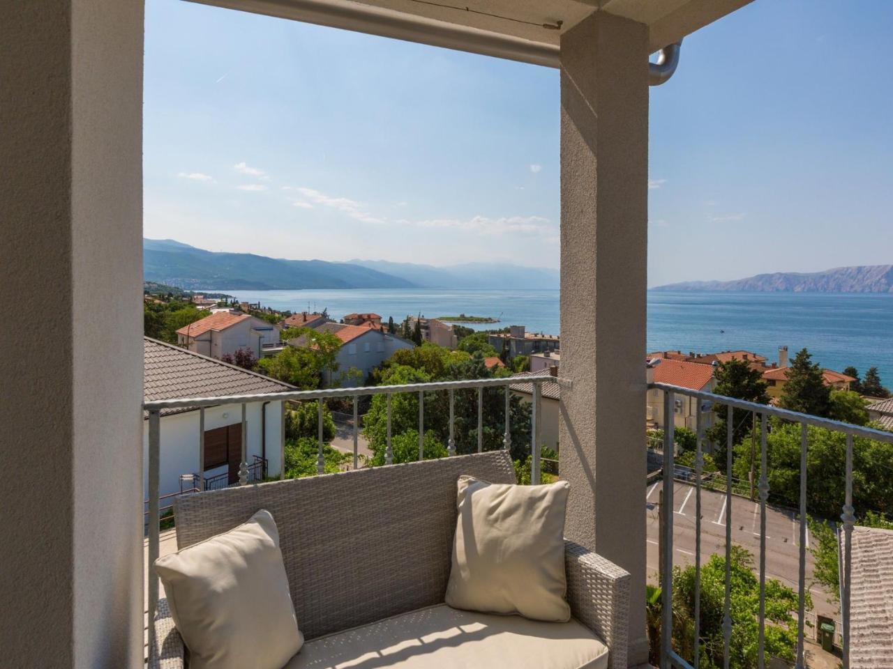 Apartments Lavarin Novi Vinodolski Eksteriør bilde